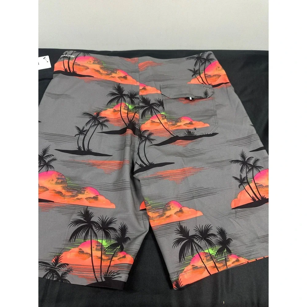 Hurley stay stylish